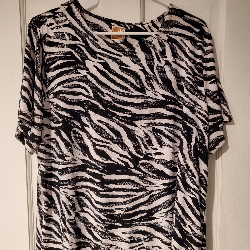 JM Collection Black and White Zebra Print Blouse